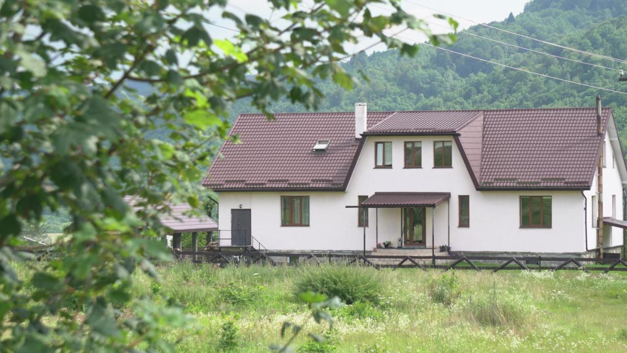 U Dvori Hotel Pidhorodci Kültér fotó