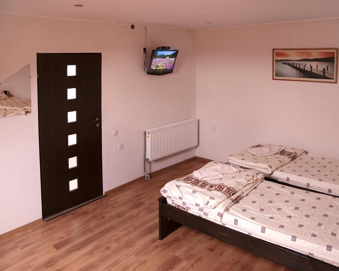 U Dvori Hotel Pidhorodci Kültér fotó