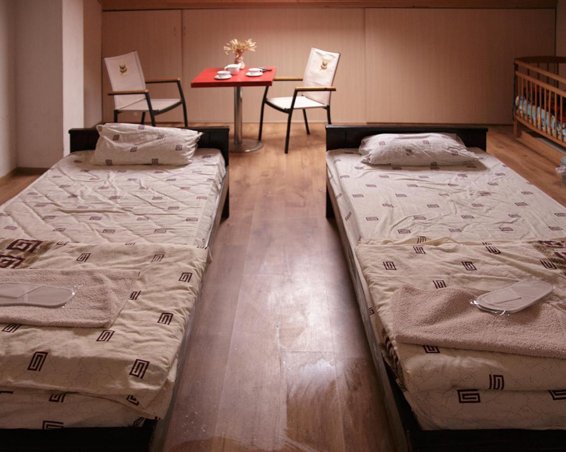 U Dvori Hotel Pidhorodci Kültér fotó