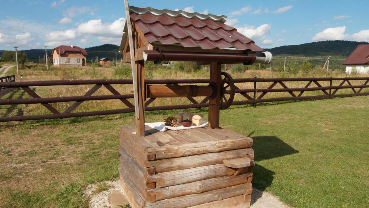 U Dvori Hotel Pidhorodci Kültér fotó